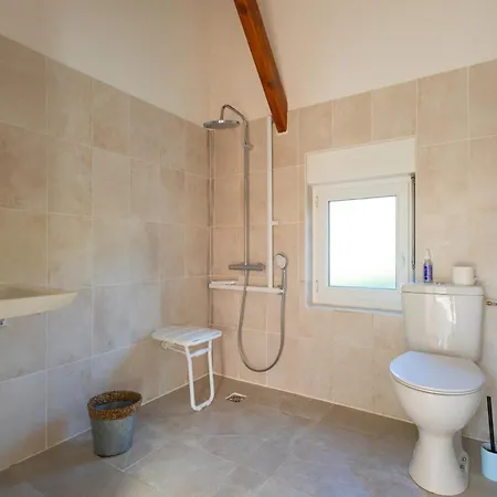 Oustal De La Frayssiere