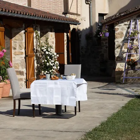 Oustal De La Frayssiere Couette-café *